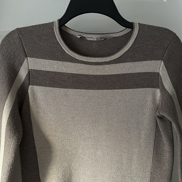 Athleta Boreal Sweat Dress in Beige/Brown Sz XS - Picture 3 of 7